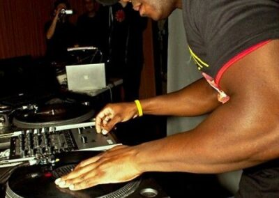 Rob Swift Scratching